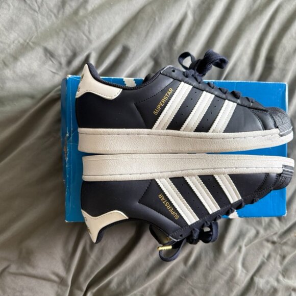 Adidas Platform Superstars w/ Gold aglets and logo Women's SZ 8 - Picture 7 of 8